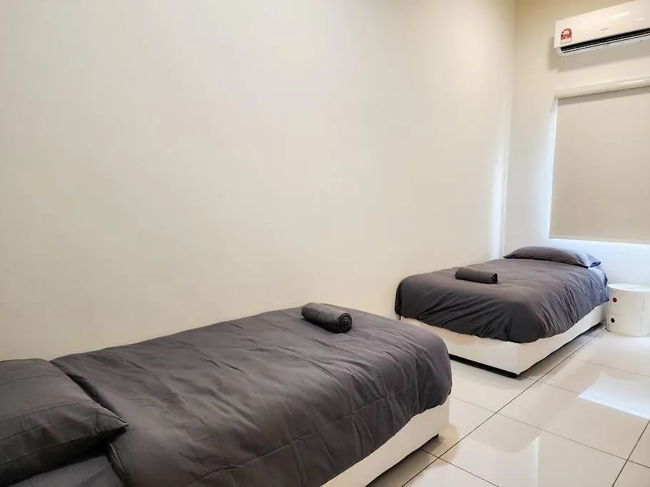 Austin Crest -- Muji X Mahjong X Karaoke X Staycation 4Br3B #10Pax By Cowidea Johor Bahru Malaysia