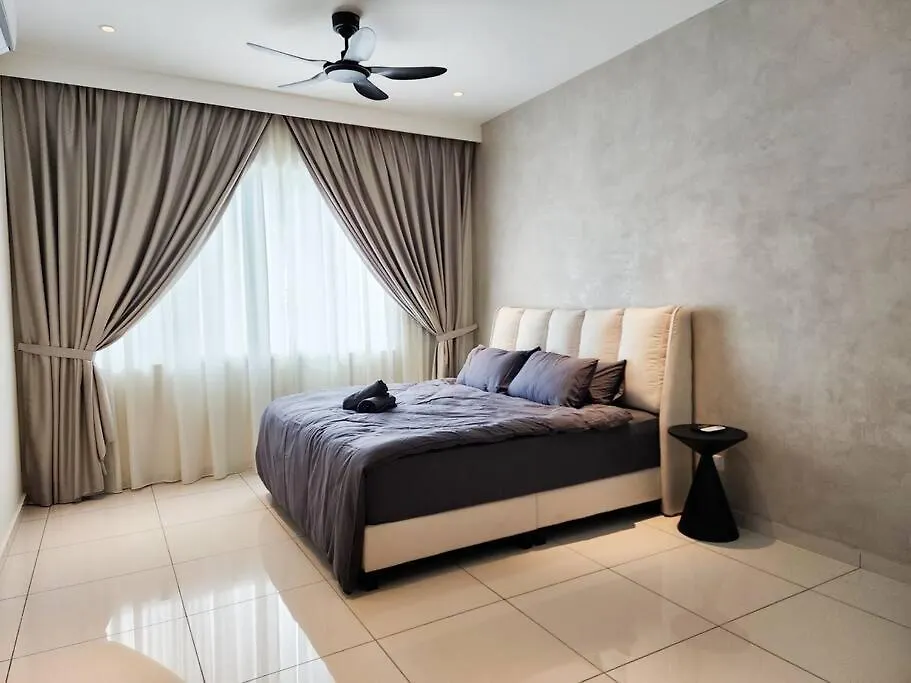 Austin Crest -- Muji X Mahjong X Karaoke X Staycation 4Br3B #10Pax By Cowidea Johor Bahru 0*,